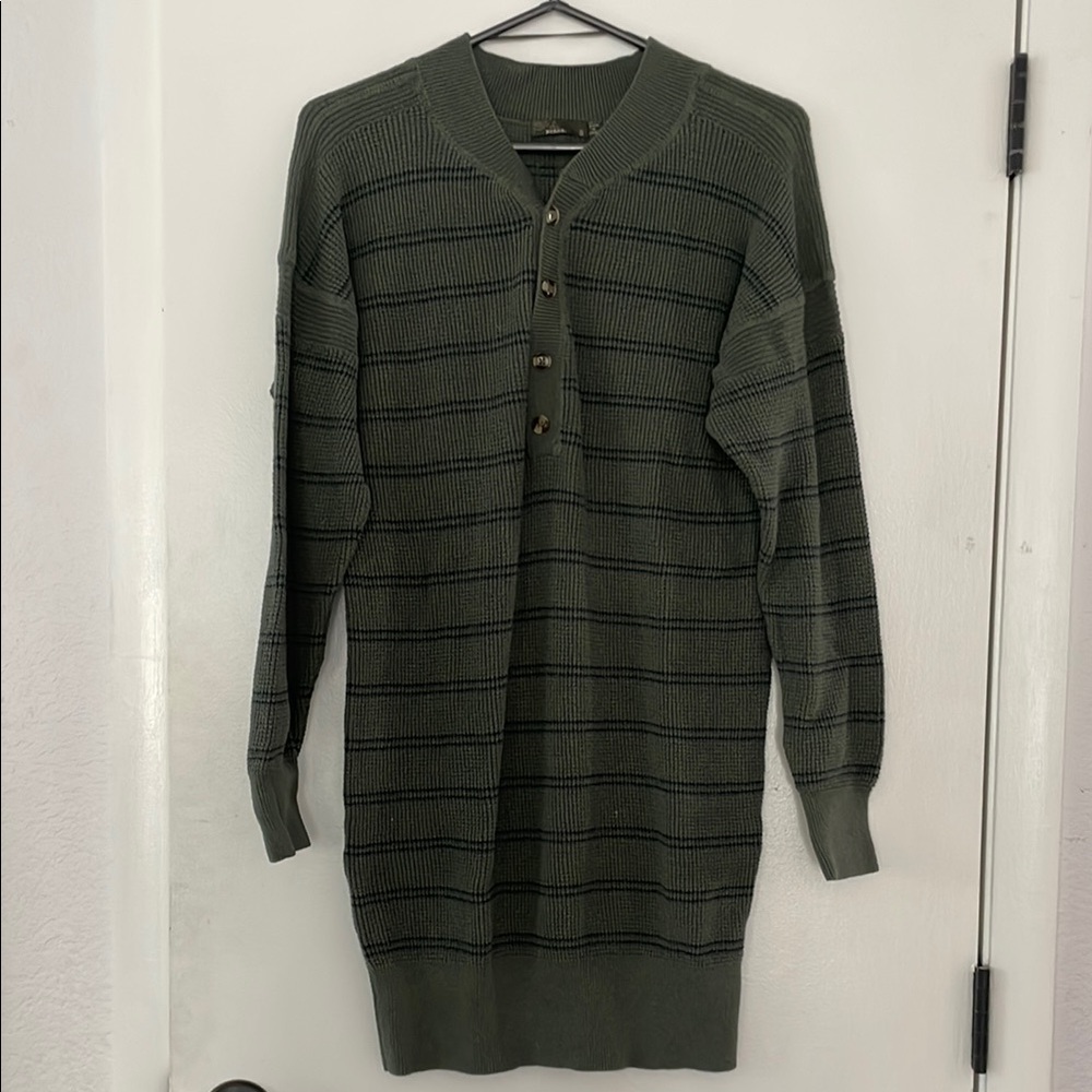 Prana Green V-Neck Sweater dress with Textured Knit